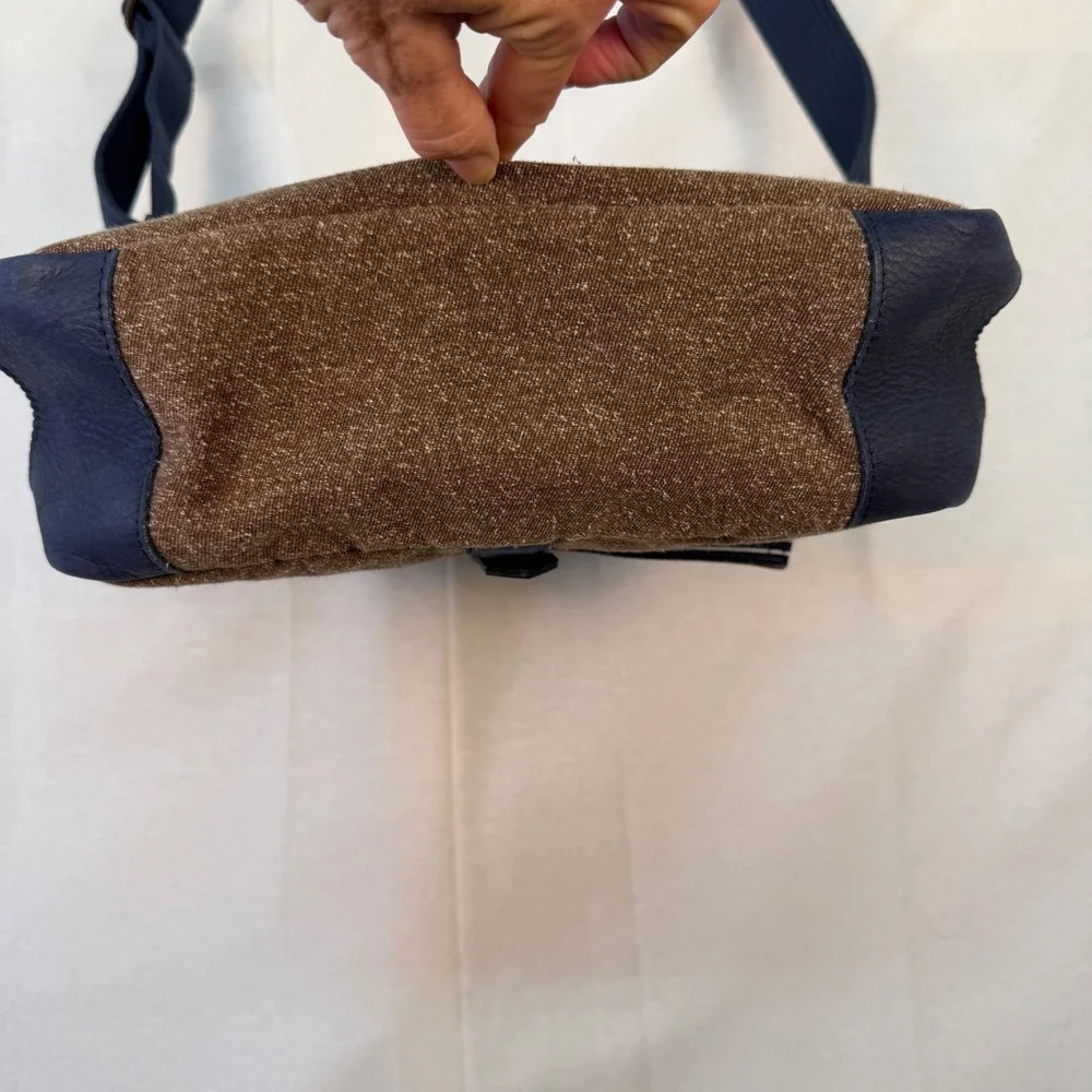 Timbuk2 Messenger Bag Brown Tweed Navy Blue Leather Trim Crossbody Laptop Bag